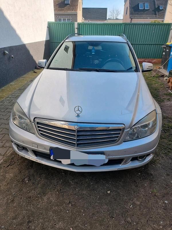Silber Gebraucht 2010 Mercedes C200 Kombi | 4.000 € (Fairer Preis) - Bild 1/4