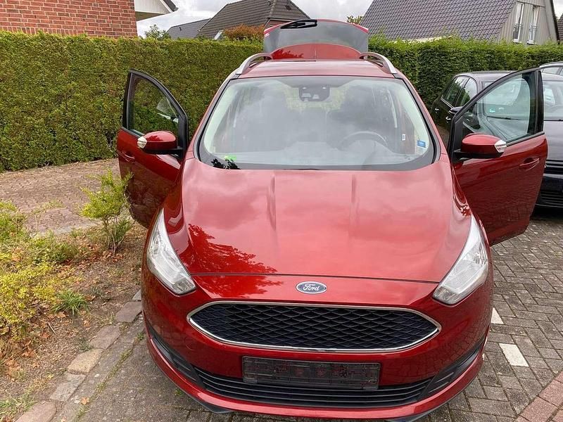 Rot Gebraucht 2015 Ford Grand C-Max Business Edition Van / Kleinbus | 7.990 € (Fairer Preis) - Bild 1/4