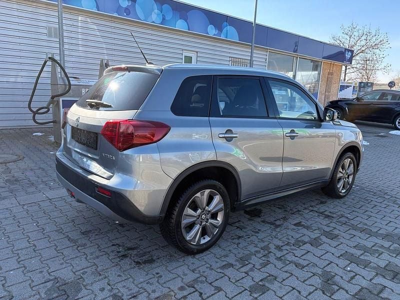 Gebraucht Suzuki Vitara Comfort 111 PS (81 kW) 2019 Grau SUV