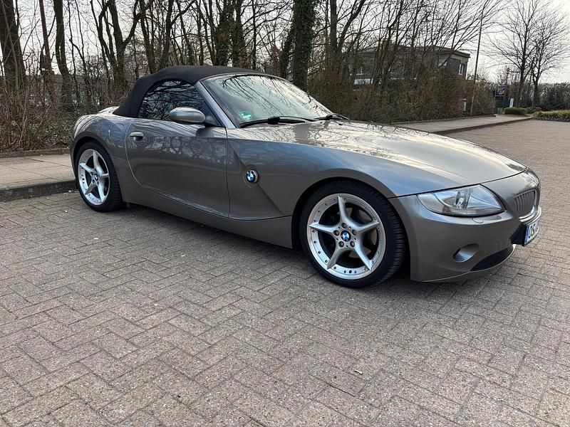 Gebraucht BMW Z4 230 PS (169 kW) 2004 Grau Cabrio