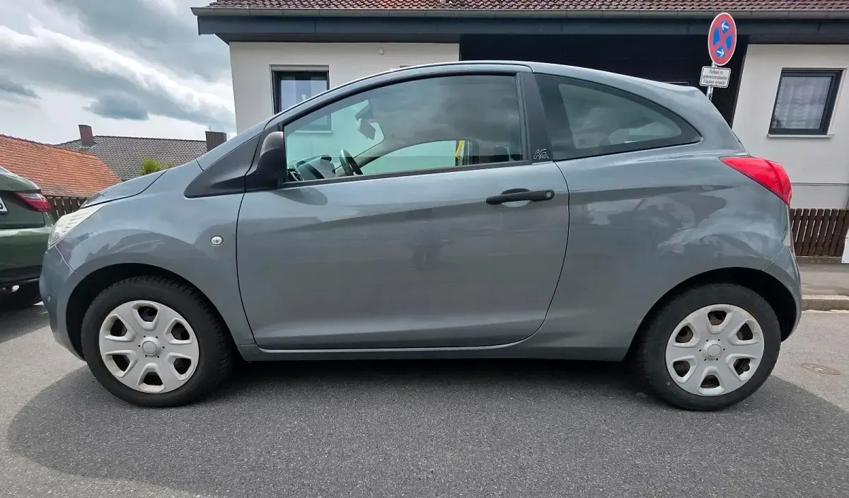 Gebraucht Ford Ka 69 PS (50 kW) 2009 Grau Kleinwagen