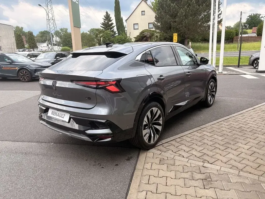 Neu Renault Rafale Techno 131 PS (96 kW) 2026 Grau SUV
