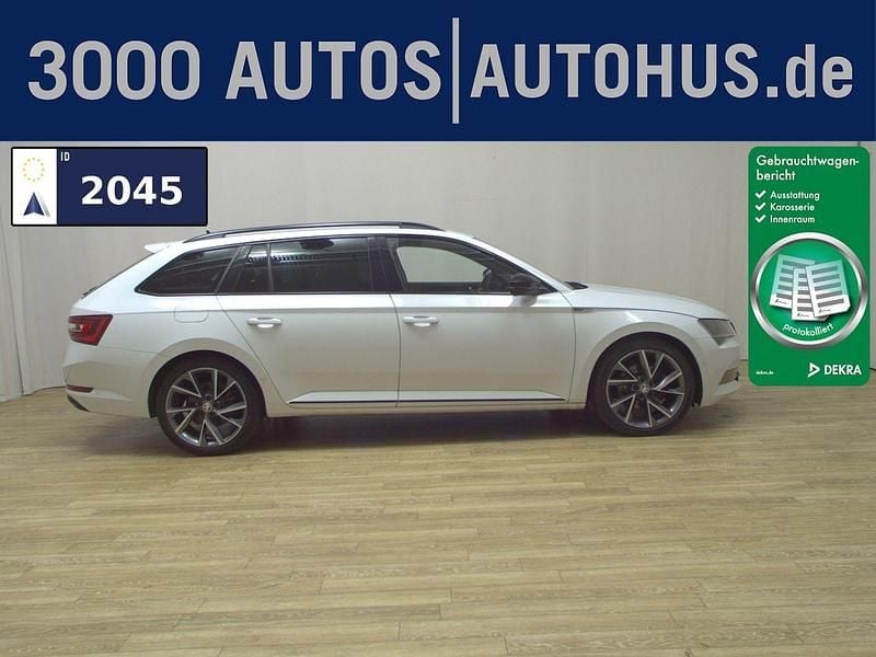Weiß Gebraucht 2019 Skoda Superb SportLine Kombi | 20.779 € (Superpreis) - Bild 1/4