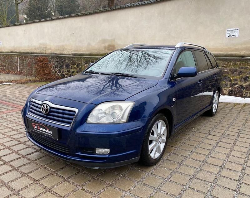Blau Gebraucht 2005 Toyota Avensis Sol Kombi | 1.499 € (Guter Preis) - Bild 1/4
