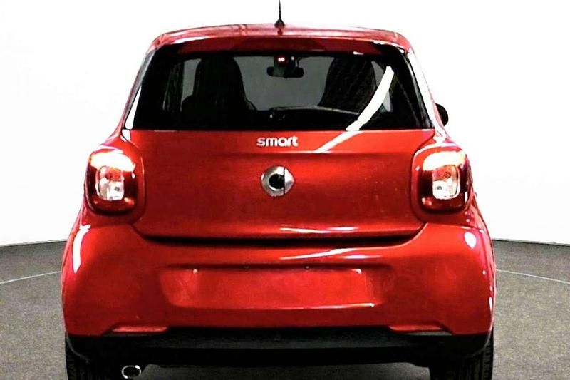Gebraucht Smart ForFour Prime 90 PS (66 kW) 2019 Rot Kleinwagen