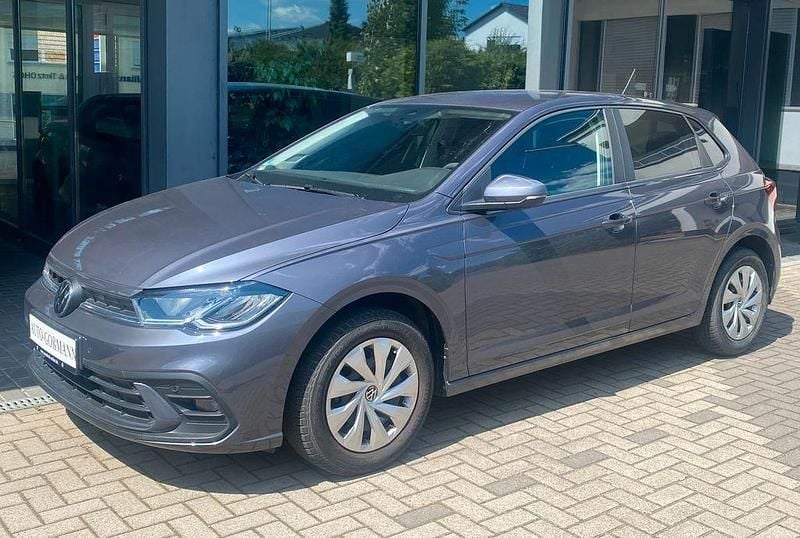 Grau Gebraucht 2021 VW Polo Limousine | 14.595 € (Guter Preis) - Bild 1/4