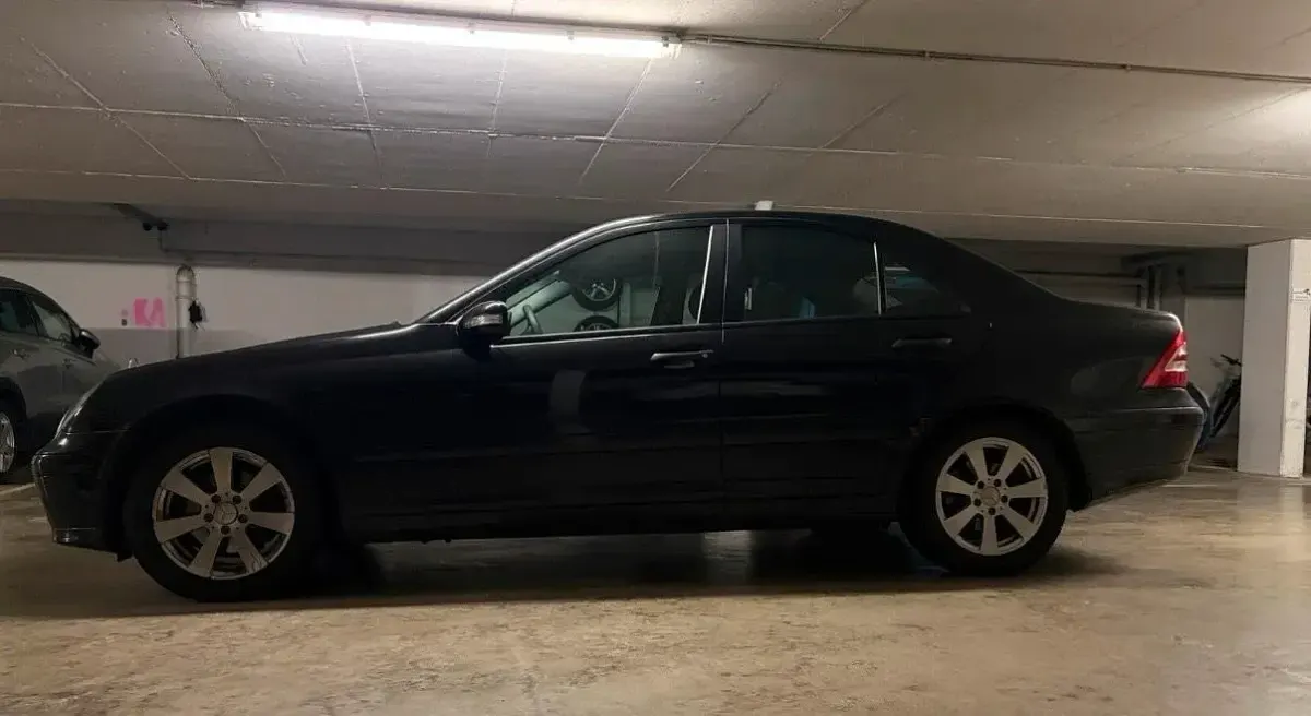 Usata Mercedes C180 140 CV (102 kW) 2006 Nero Berlina