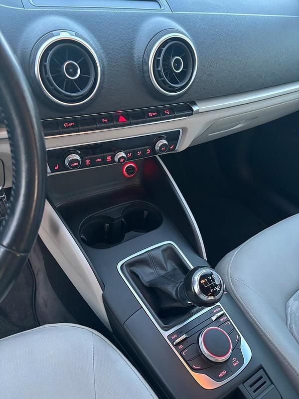 Gebraucht Audi A3 110 PS (80 kW) 2014 Andere farben Limousine