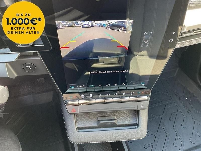 Gebraucht Renault Mégane Evolution 96 kW (131 PS) 2023 Weiß Limousine