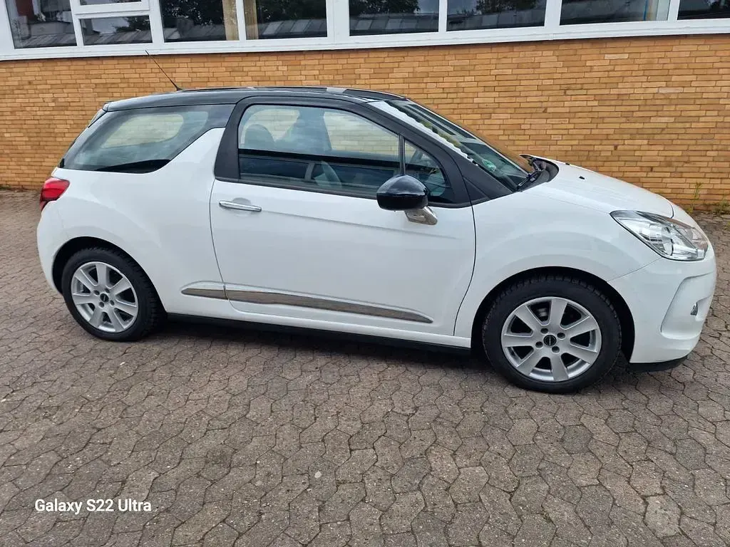 Gebraucht Citroën DS3 Chic 95 PS (69 kW) 2012 Kleinwagen