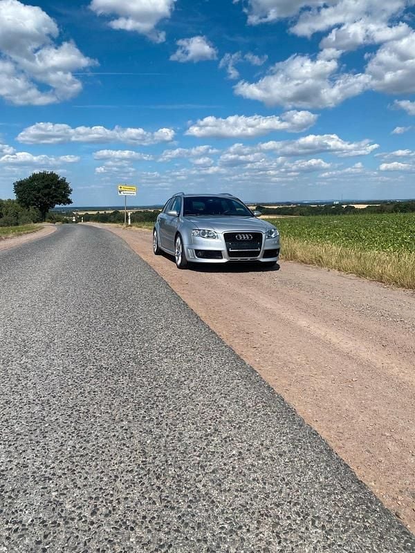 Silber Gebraucht 2007 Audi RS4 Kombi | 29.700 € - Bild 1/4