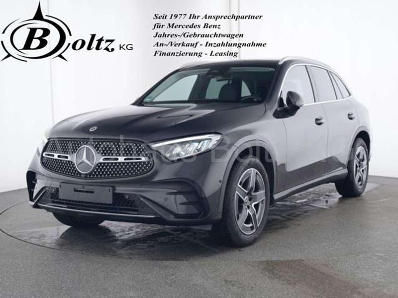 Grau Gebraucht 2024 Mercedes GLC300 AMG SUV | 58.800 € (Guter Preis) - Bild 1/4
