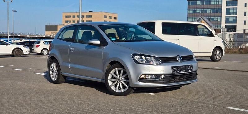 Gebraucht VW Polo Highline 90 PS (66 kW) 2017 Silber Limousine