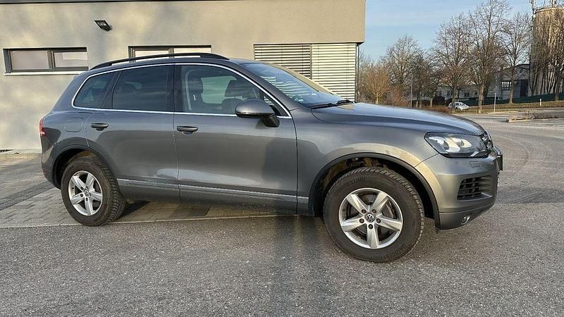 Gebraucht VW Touareg 245 PS (180 kW) 2012 Grau SUV