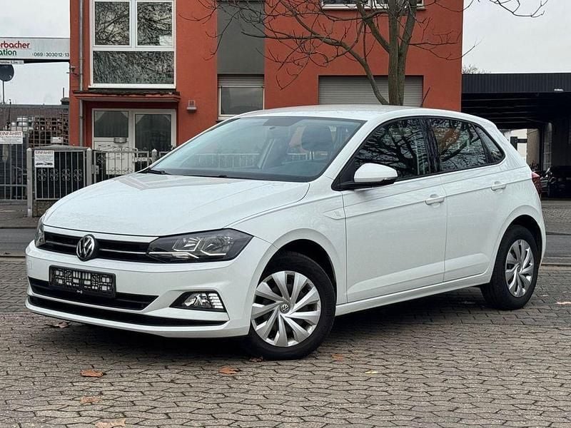 Gebraucht VW Polo Comfortline 95 PS (69 kW) 2020 Weiß Kleinwagen