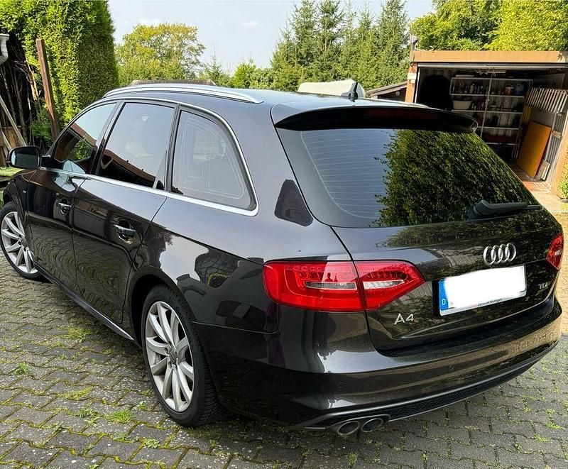 Gebraucht Audi A4 Sport 150 PS (110 kW) 2014 Schwarz Kombi