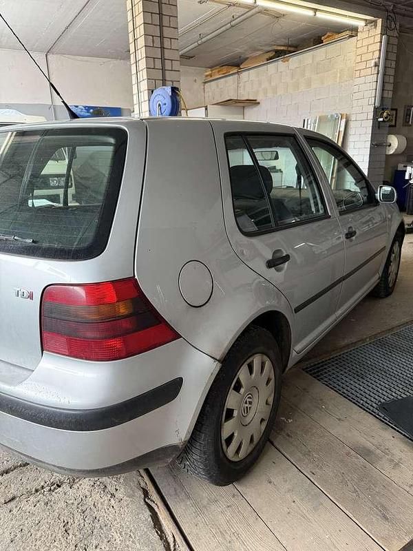 Gebraucht VW Golf IV 101 PS (74 kW) 2002 Limousine