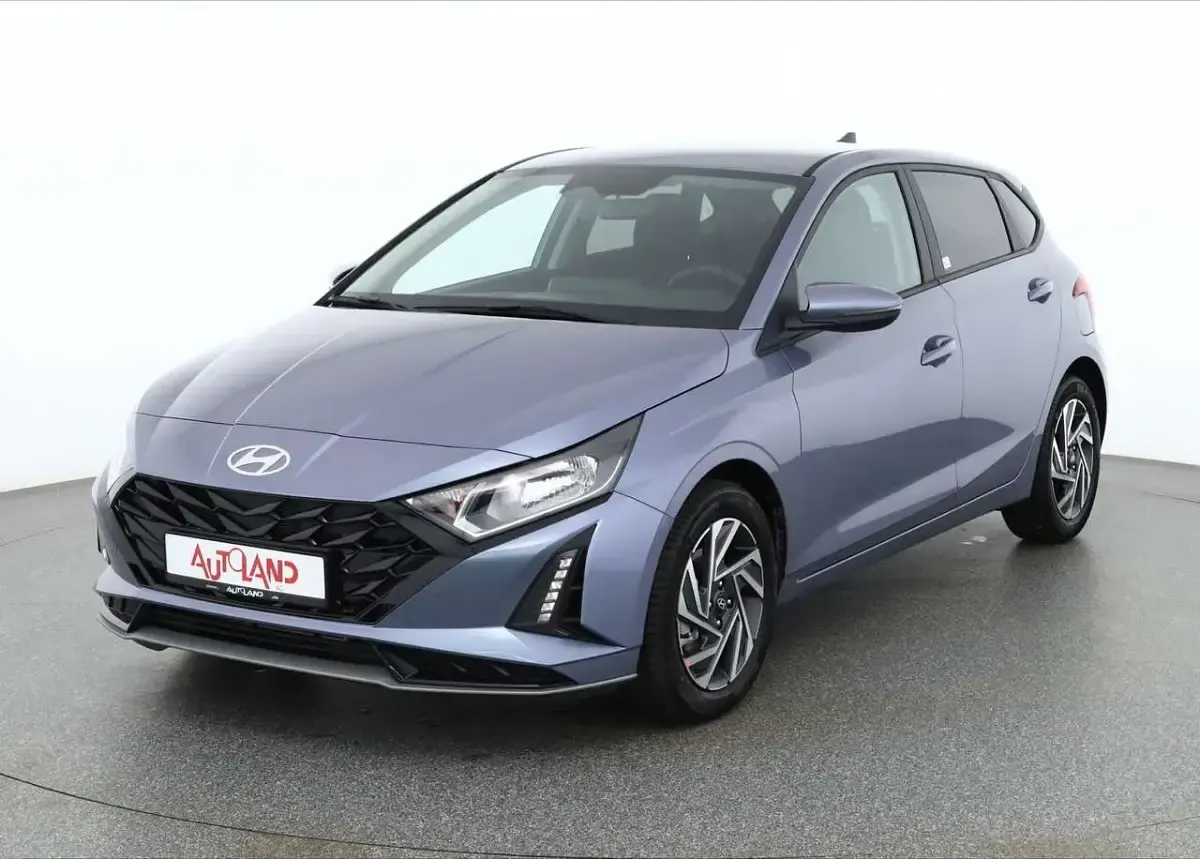 Neu Hyundai i20 90 PS (66 kW) 2026 Metabluepearlmet. Kleinwagen