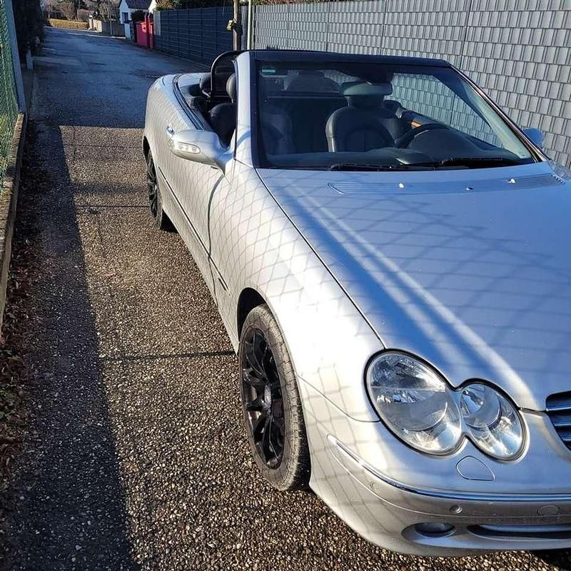 Gebraucht Mercedes CLK320 Elegance 218 PS (160 kW) 2004 Silber Cabrio