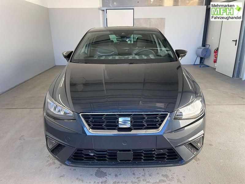 Neu Seat Ibiza FR 116 PS (85 kW) 2025 [s7s7] magnetic grau met... Limousine