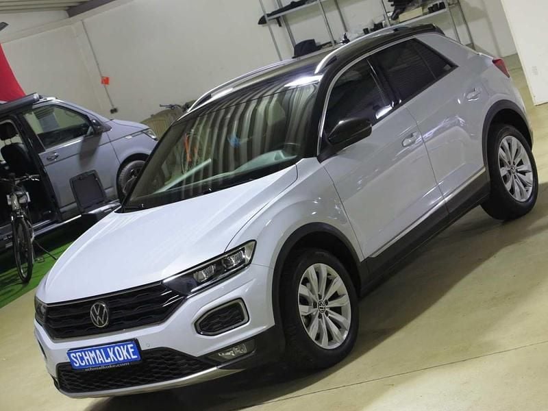Gebraucht VW T-Roc Sport 150 PS (110 kW) 2022 White silver (metallic) SUV