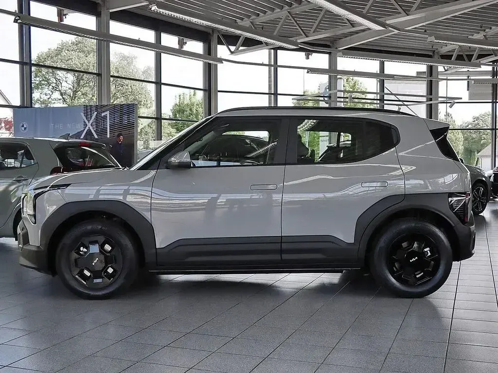 Neu Kia EV2 Air 108 kW (147 PS) 2026 (waf) wolfgrau SUV
