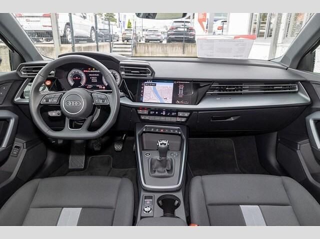 Gebraucht Audi A3 Ambiente 150 PS (110 kW) 2025 Manhattangrau metallic