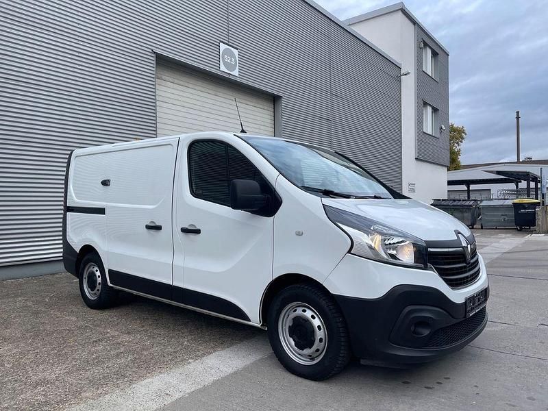 Weiß Gebraucht 2021 Renault Trafic Komfort Van | 14.900 € (Guter Preis) - Bild 1/4