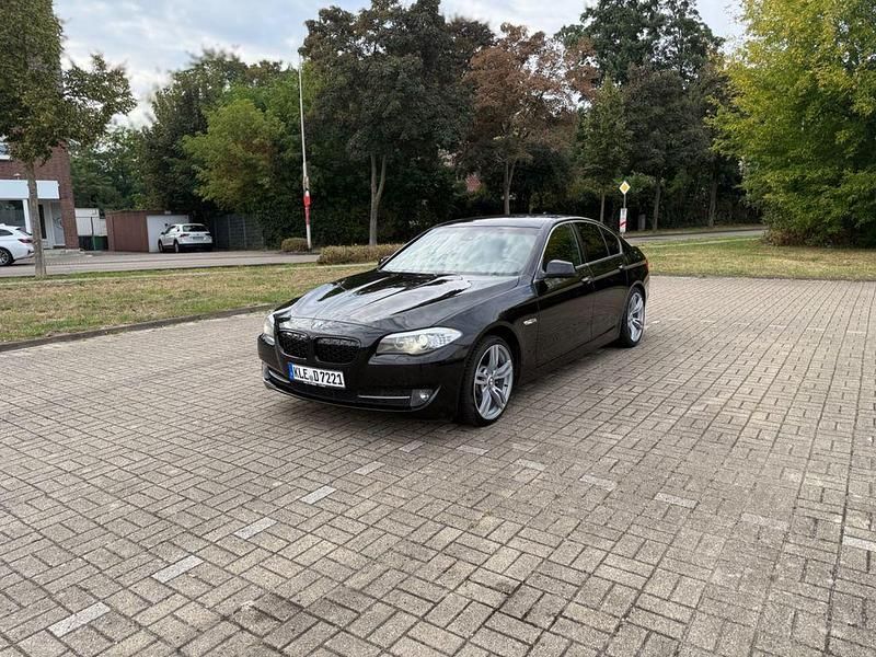 Schwarz Gebraucht 2011 BMW 525 Performance Limousine | 8.200 € (Guter Preis) - Bild 1/4