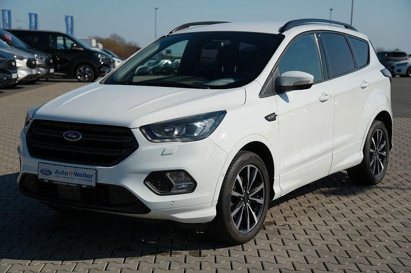 Gebraucht Ford Kuga ST-Line 150 PS (110 kW) 2018 Weiß SUV