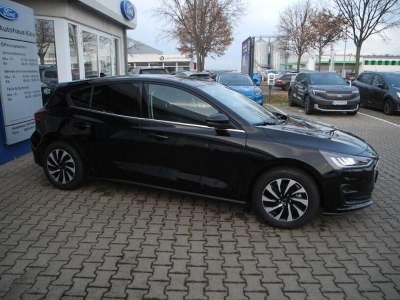 Neu Ford Focus Titanium 155 PS (114 kW) 2026 Schwarz