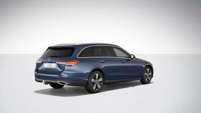 Gebraucht Mercedes C300e 204 PS (150 kW) 2024 Metalliclack sodalithblau Kombi