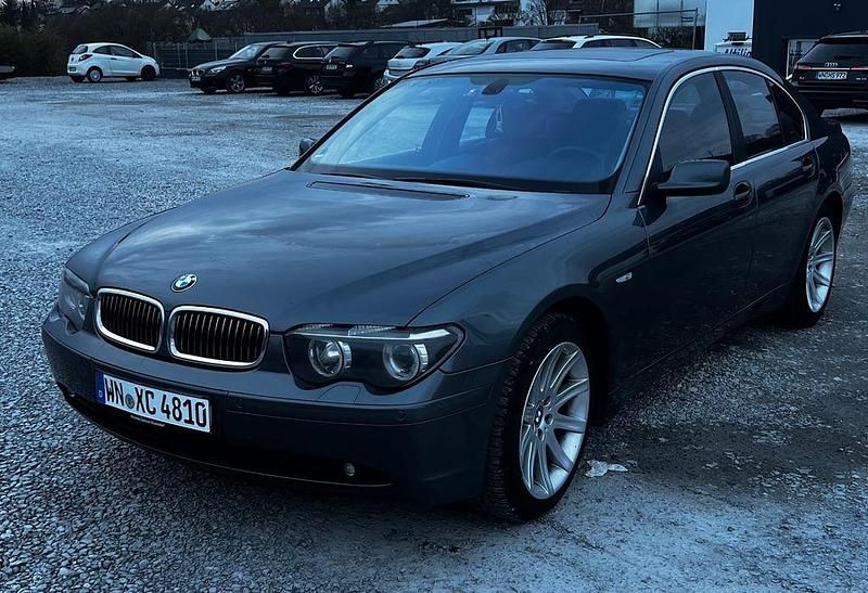 Gebraucht BMW 745 333 PS (244 kW) 2002 Grau Limousine