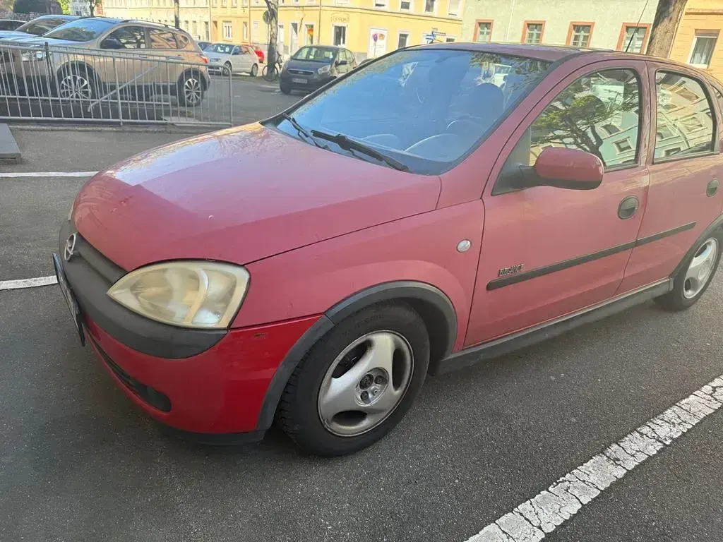Second-hand Opel Corsa Comfort 90 CP (66 kW) 2002 Roșu Hatchback