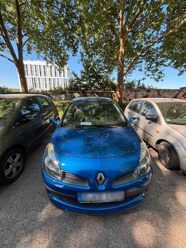 Blau Gebraucht 2008 Renault Clio II Kleinwagen | 2.900 € (Fairer Preis) - Bild 1/4