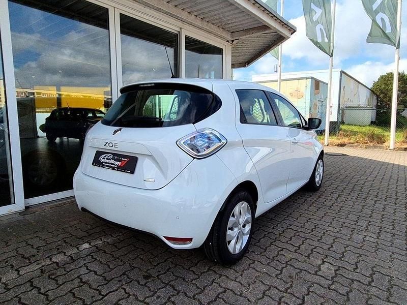 Gebraucht Renault Zoe 42 kW (58 PS) 2020 Weiß Kleinwagen