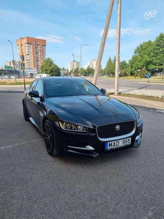 Schwarz Gebraucht 2016 Jaguar XE Limousine | 11.700 € (Guter Preis) - Bild 1/4