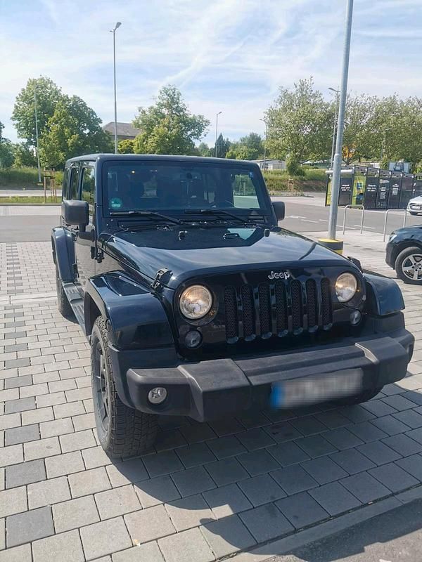 Schwarz Gebraucht 2015 Jeep Wrangler Sahara SUV | 26.000 € (Fairer Preis) - Bild 1/4