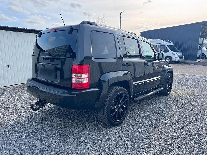 Gebraucht Jeep Cherokee 177 PS (130 kW) 2010 Schwarz SUV