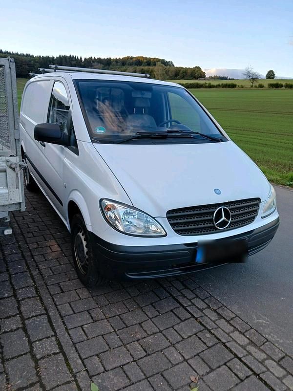 Gebraucht Mercedes Sprinter 150 PS (110 kW) 2010 Weiß Van