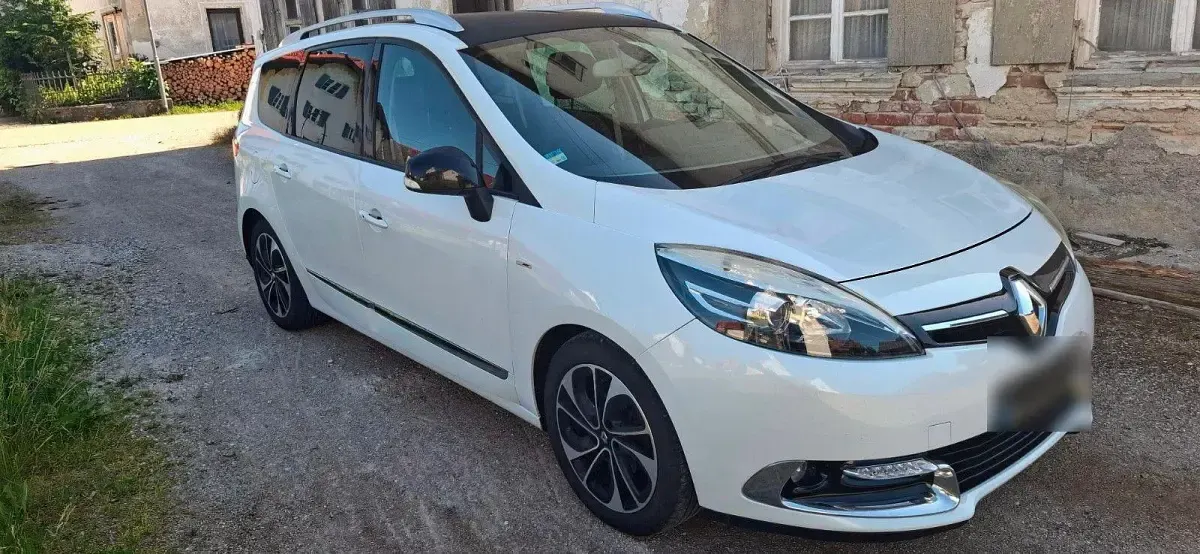 Gebraucht Renault Scénic III Bose Edition 131 PS (96 kW) 2014 Weiß Van / Kleinbus