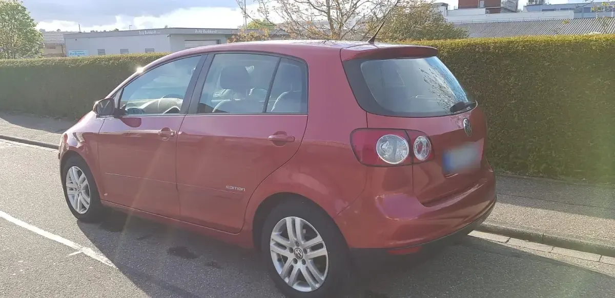Gebraucht VW Golf VI 80 PS (58 kW) 2008 Rot Kleinwagen