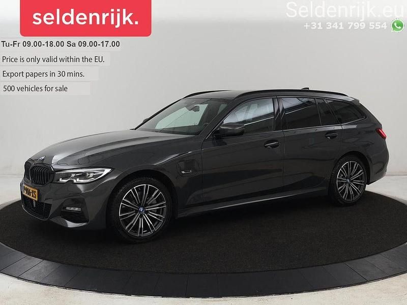 Grau Gebraucht 2022 BMW 320e M Sport Limousine | 26.500 € (Teuer) - Bild 1/4