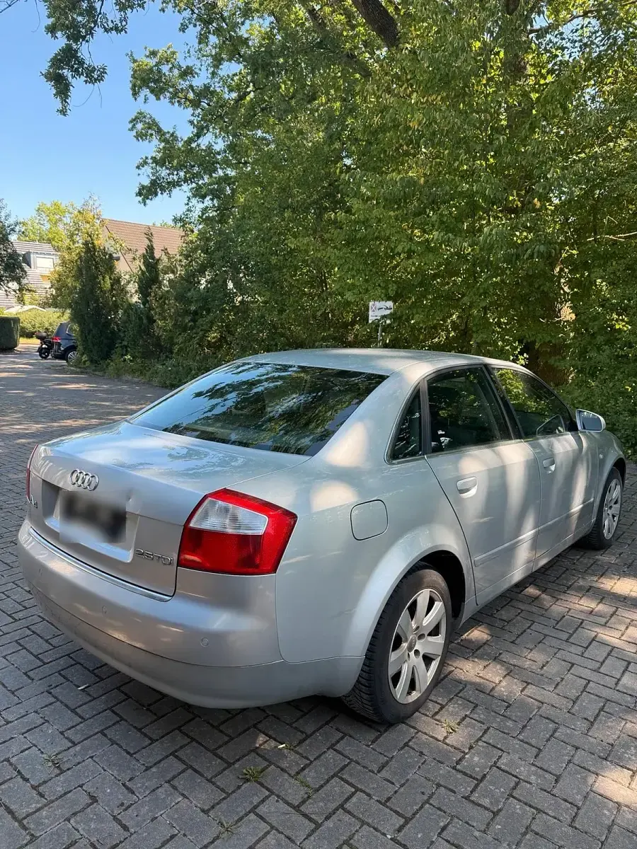 Gebraucht Audi A4 163 PS (119 kW) 2004 Silber Limousine
