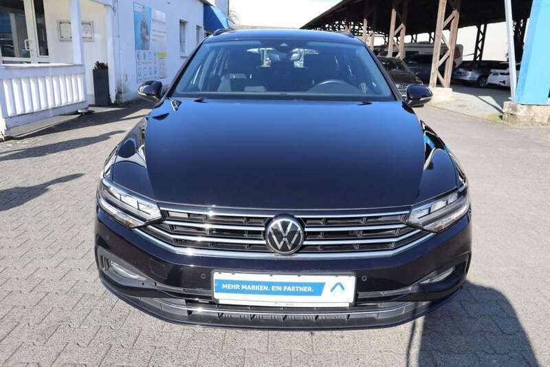 Gebraucht VW Passat Business 200 PS (147 kW) 2022 Deep black pearlescent Kombi