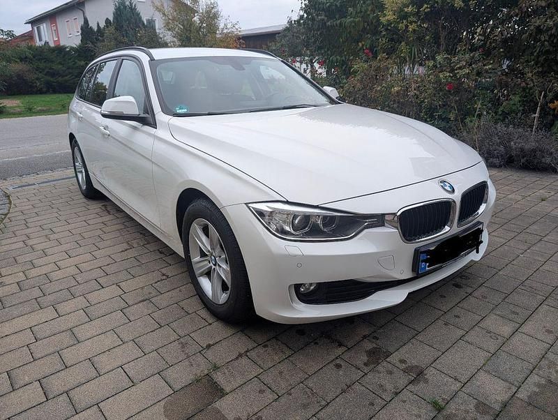 Weiß Gebraucht 2014 BMW 316 Kombi | 6.790 € (Superpreis) - Bild 1/4