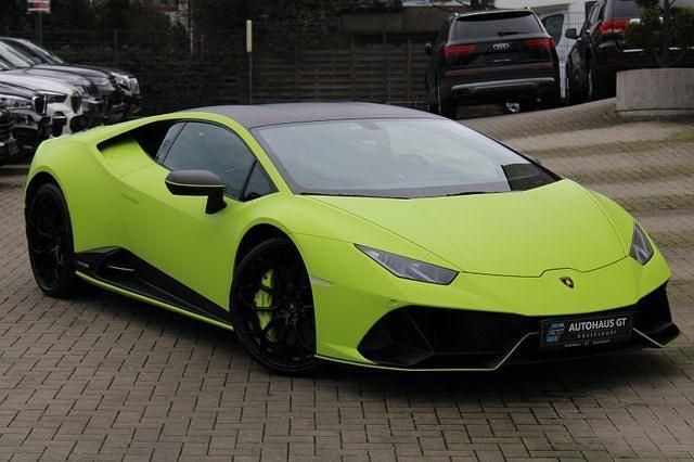 "verde shock" hellgrün matt Gebraucht 2021 Lamborghini Huracán Coupé | 319.999 € - Bild 1/4