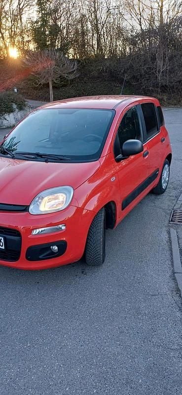 Gebraucht Fiat Panda Lounge 69 PS (50 kW) 2018 Rot Kleinwagen