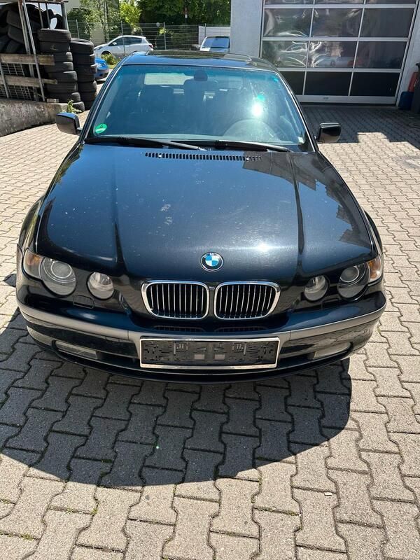 Schwarz Gebraucht 2001 BMW 325 Kleinwagen | 2.590 € (Fairer Preis) - Bild 1/4