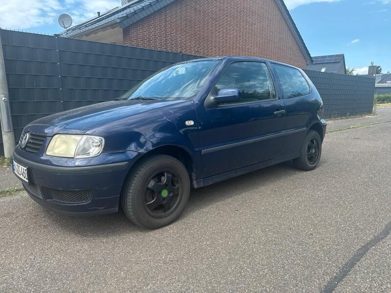 Blau Gebraucht 2001 VW Polo Kleinwagen | 300 € (Superpreis) - Bild 1/4